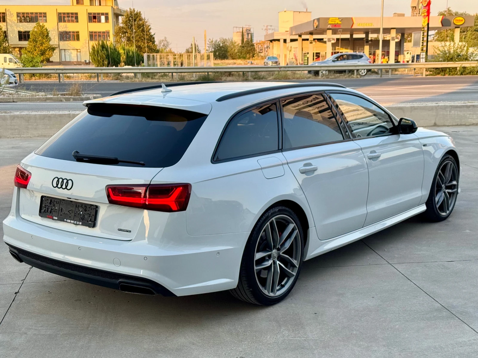 Audi A6 COMPETITION::RS СЕДАЛКИ:: MATRIX::HEADUP::KEYLESS  - изображение 4