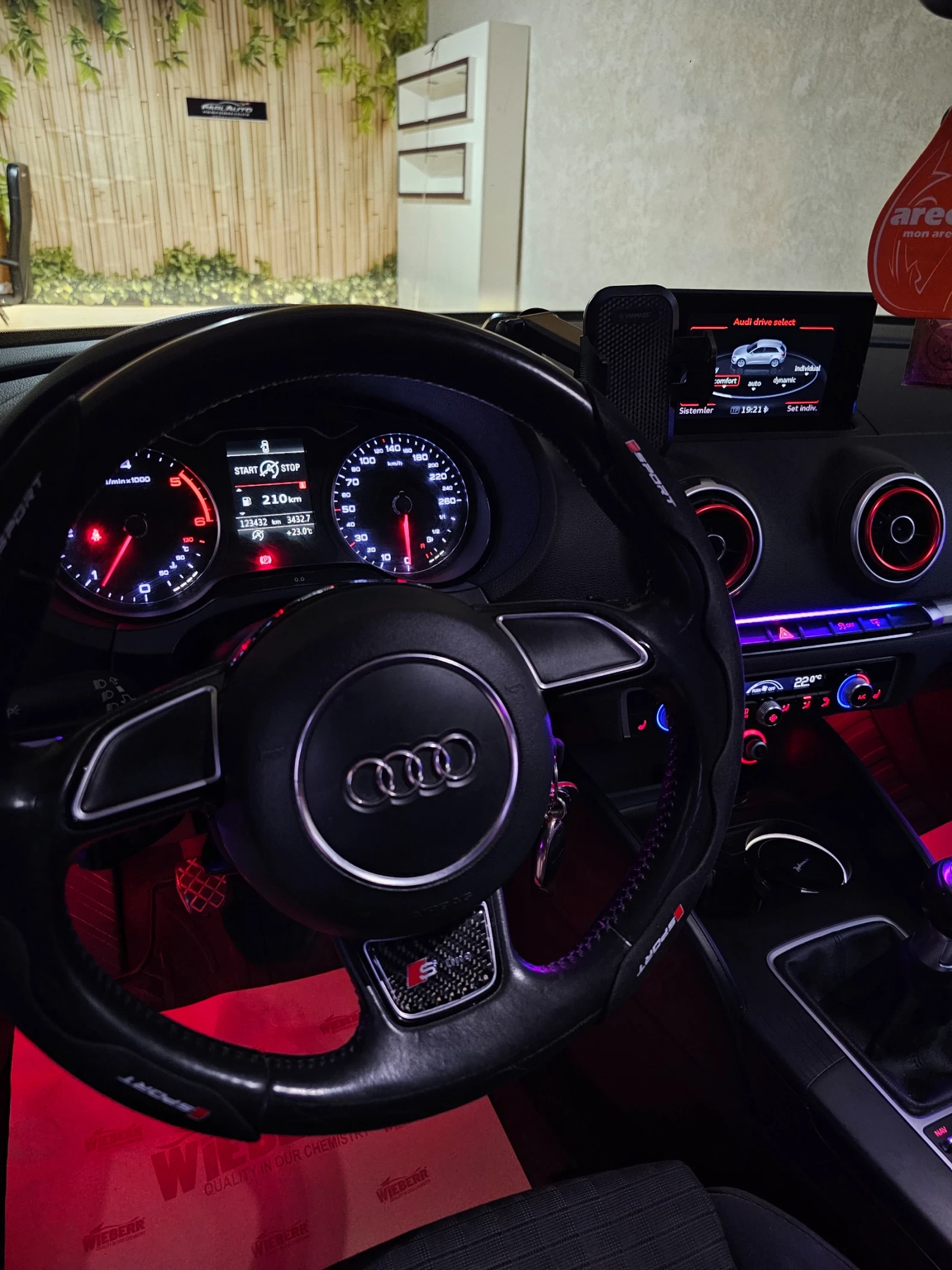 Audi A3 S-LINE BANG OLUFSEN SPORT XENON ALPINE WHITE - изображение 5