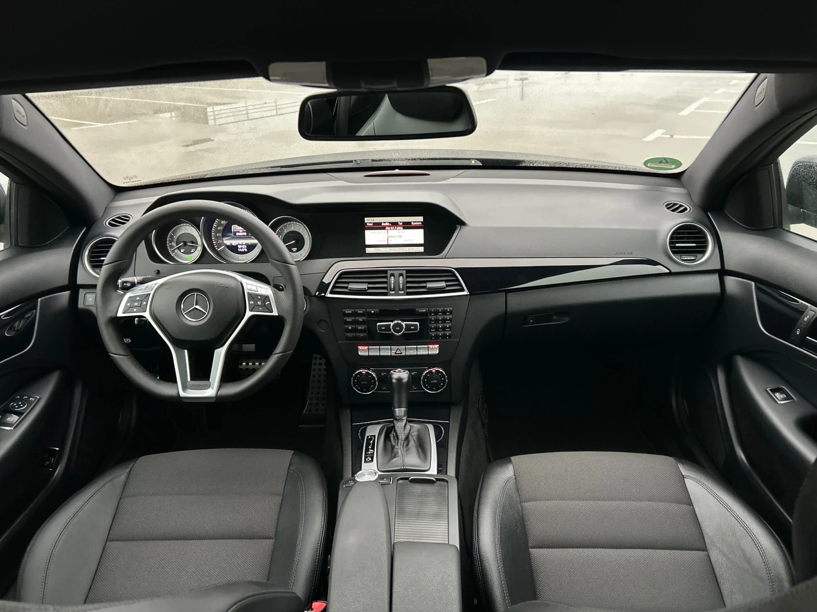 Mercedes-Benz C 180 AMG PACK // 7G+  | Mobile.bg   12