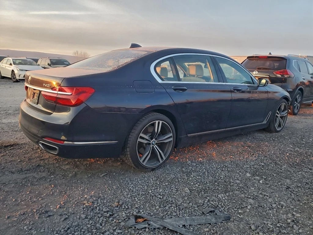 BMW 740 * I * CARFAX * БЕЗ ПЪРВОНАЧАЛНА ВНОСКА - изображение 3