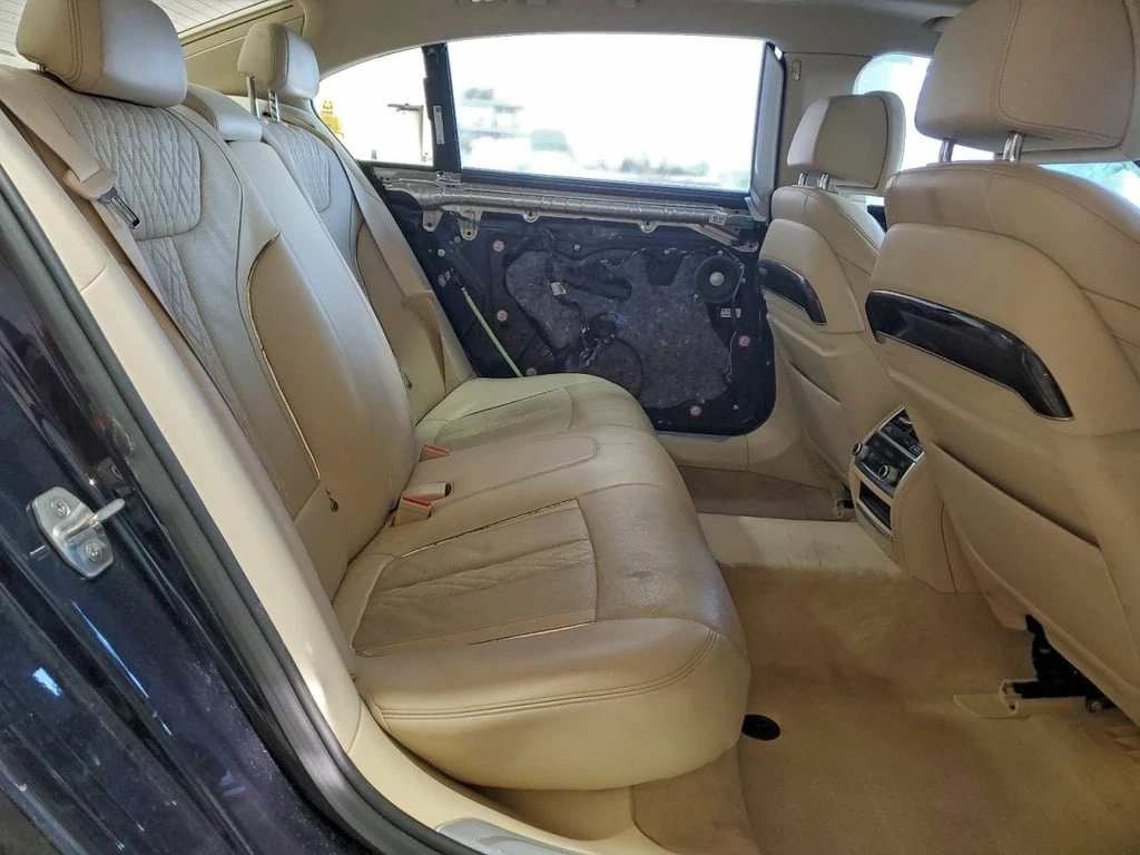 BMW 740 * I * CARFAX * БЕЗ ПЪРВОНАЧАЛНА ВНОСКА - изображение 10