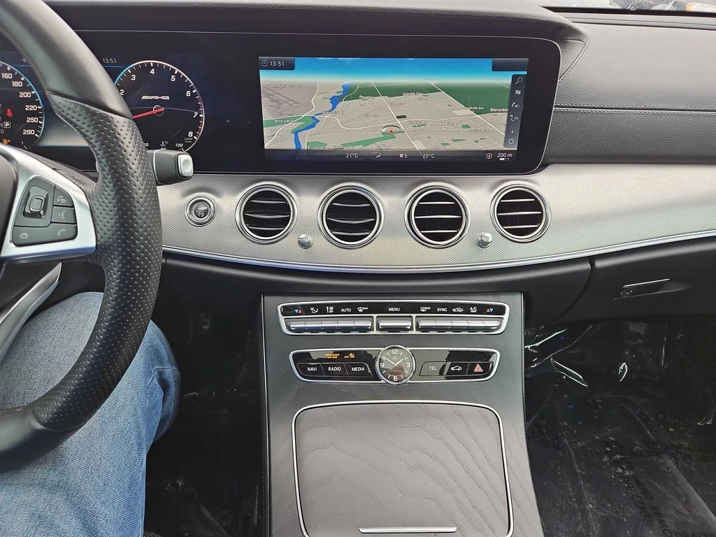 Mercedes-Benz E 43 AMG * CARFAX * БЕЗ ПЪРВОНАЧАЛНА ВНОСКА - изображение 9