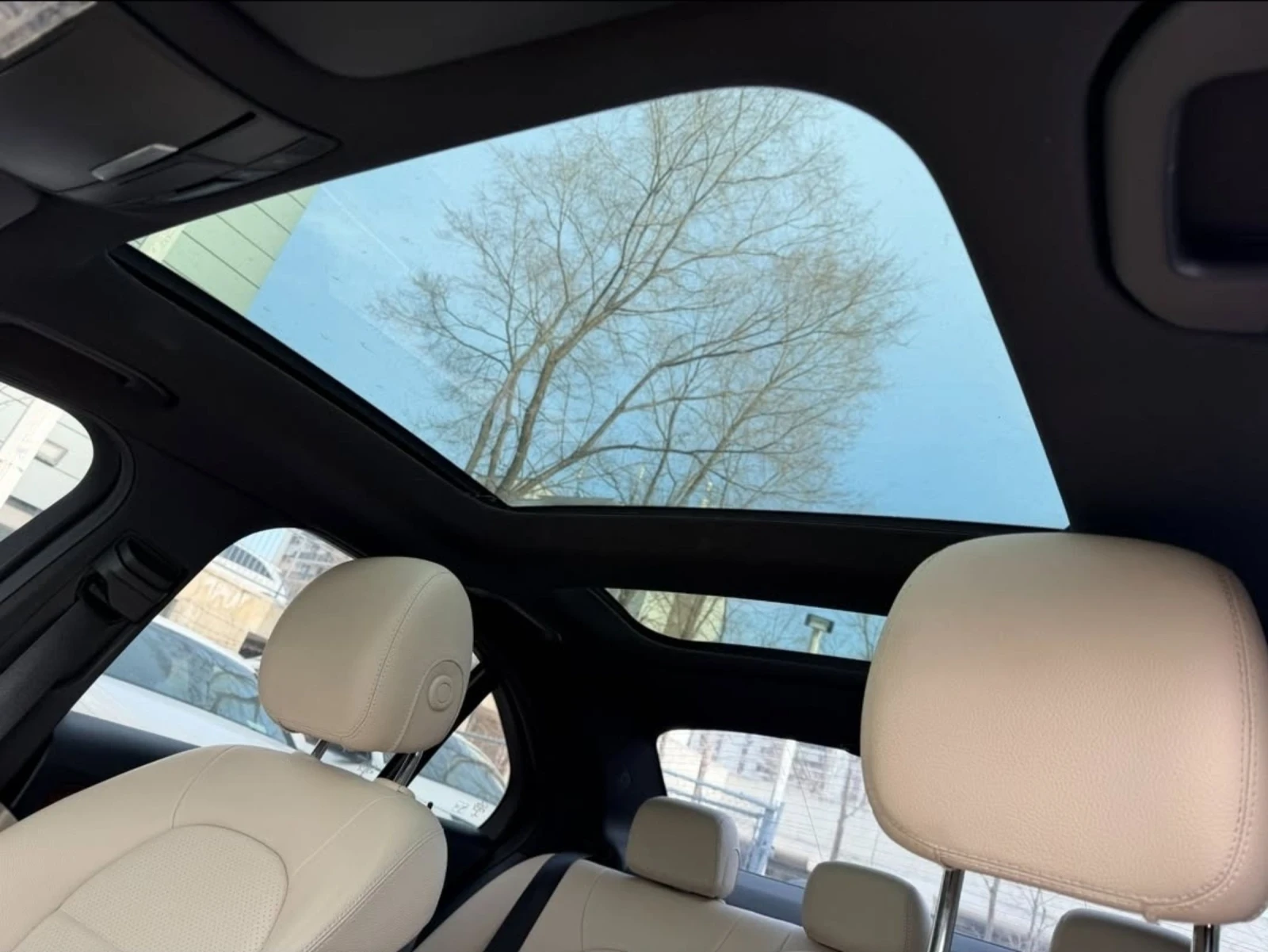 Mercedes-Benz C 300 Panorama/�������/2015/139�.��/Carfax | Mobile.bg � ����������� 11