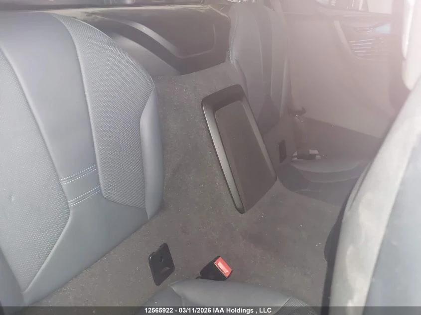 BMW i8 Keyless* Ambient* Подгреви* HUD* HK* , снимка 10 - Автомобили и джипове - 53849718