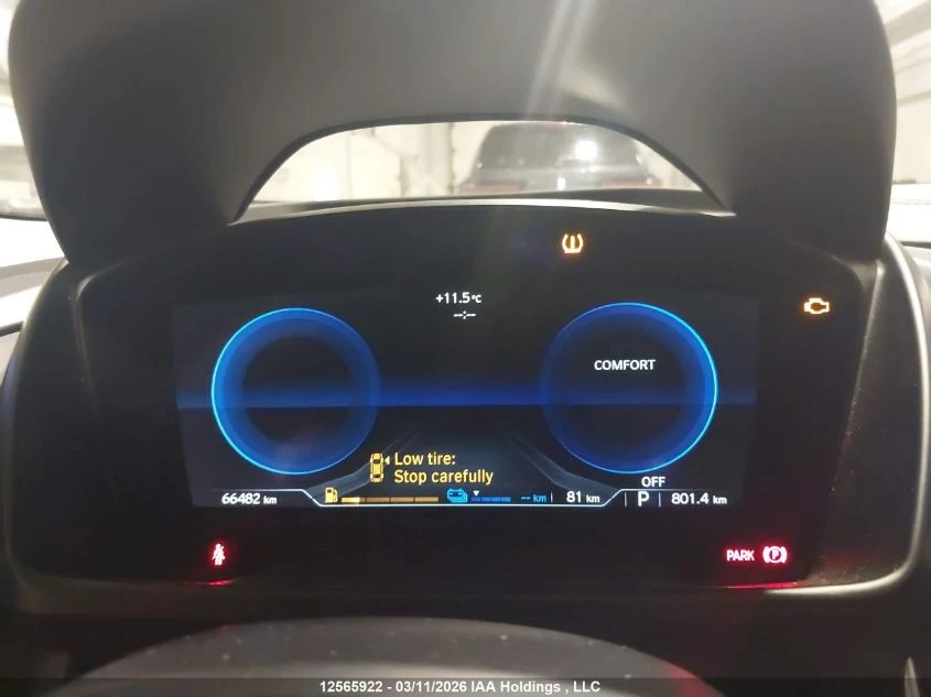 BMW i8 Keyless* Ambient* Подгреви* HUD* HK* , снимка 7 - Автомобили и джипове - 53849718