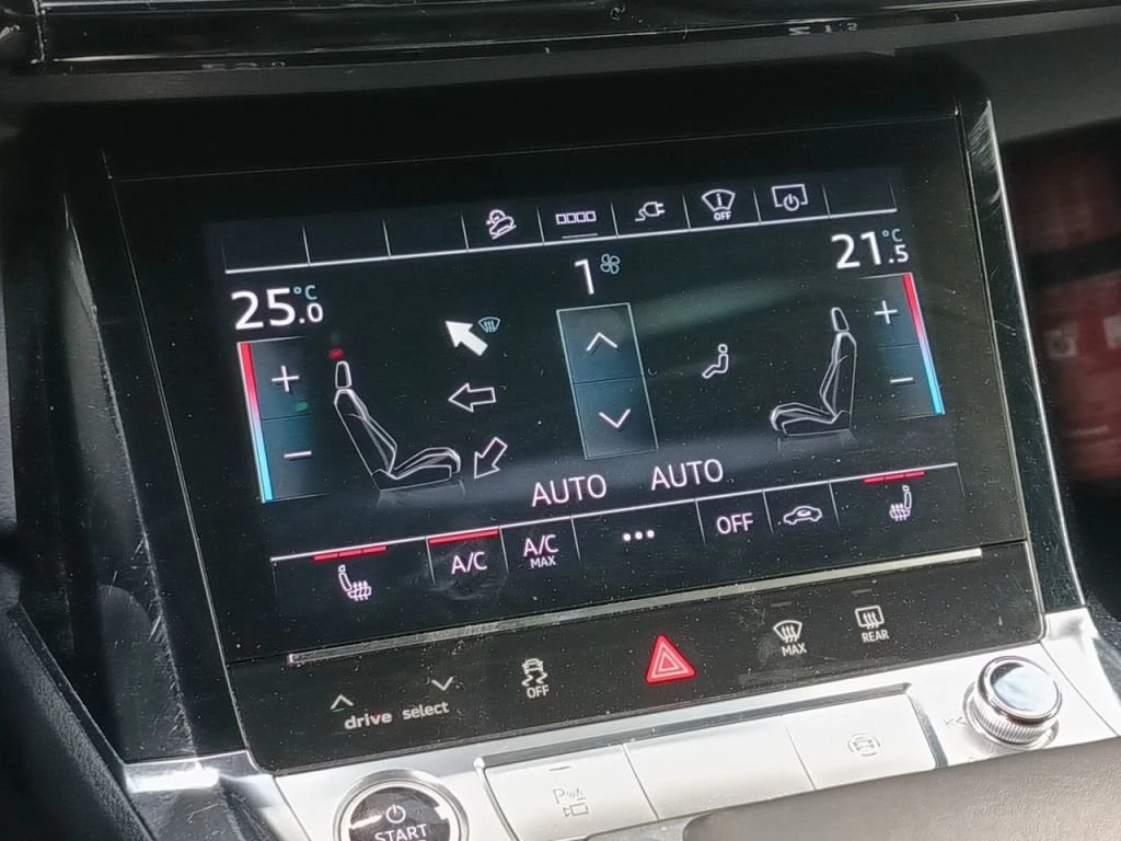 Audi E-Tron Sportback 55 S Line, снимка 9 - Автомобили и джипове - 54041832