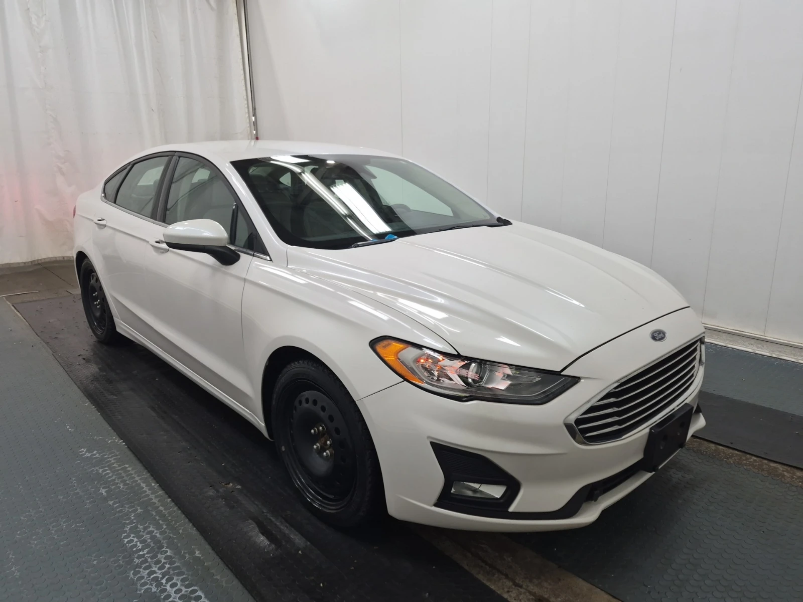 Ford Fusion  SE FWD, снимка 2 - Автомобили и джипове - 54493116