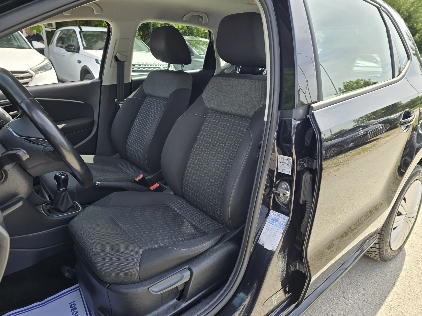 VW Polo 1.4TDI 90к.с Comfortline Bluemotion, снимка 9 - Автомобили и джипове - 54608727