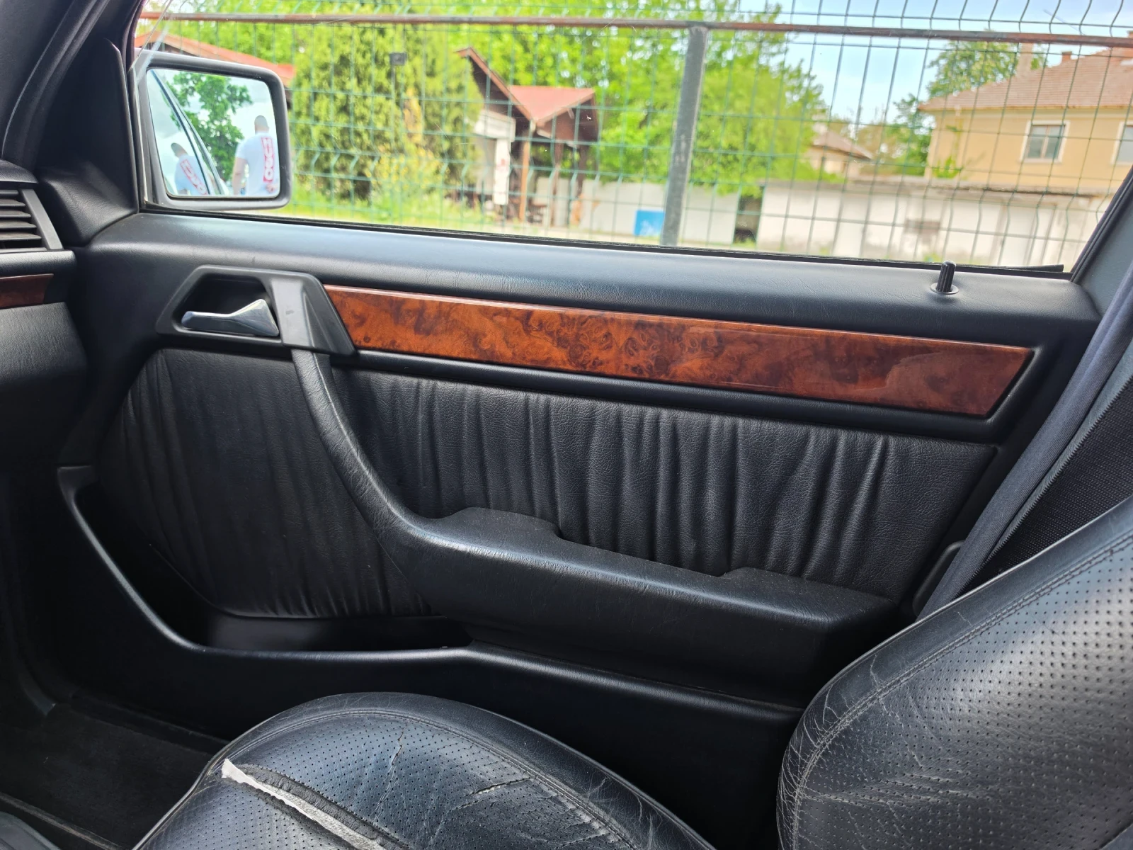 Mercedes-Benz 124 Sport Line, снимка 11 - Автомобили и джипове - 54649906