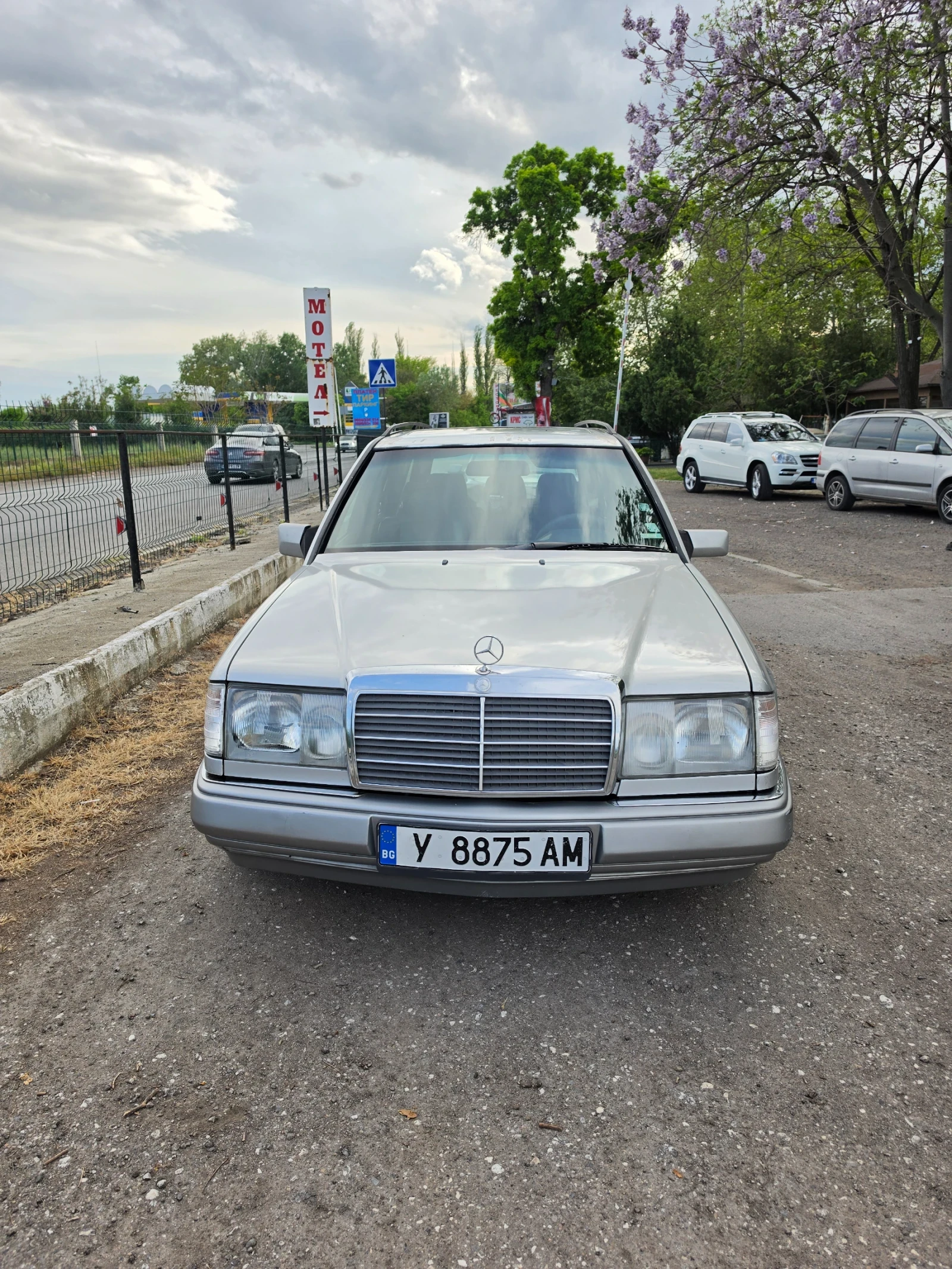 Mercedes-Benz 124 Sport Line, снимка 5 - Автомобили и джипове - 54649906