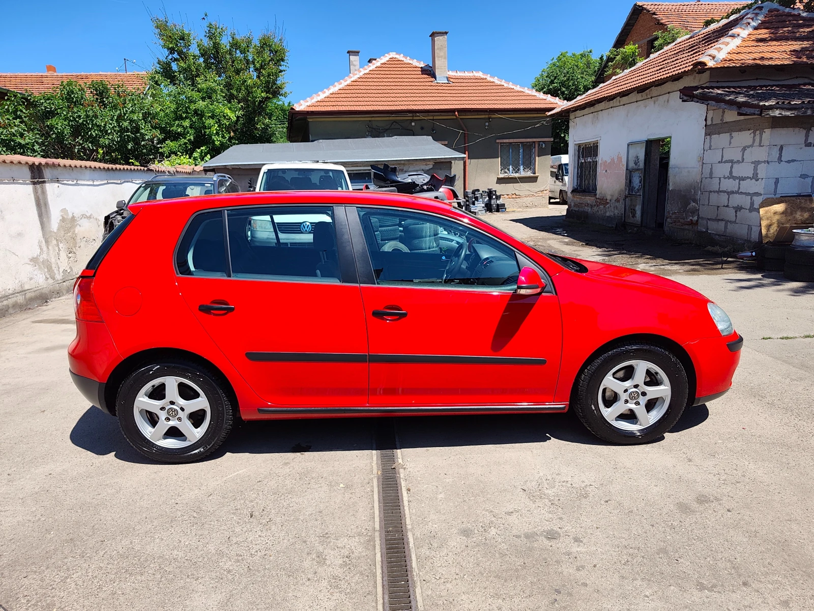 VW Golf 1.9TDI, снимка 3 - Автомобили и джипове - 54679552