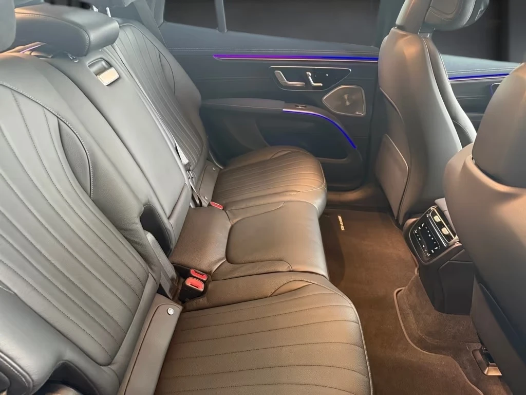 Mercedes-Benz EQS 450 SUV 4-MATIC AMG HYPERSCREEN PANORAMA BURMESTER, снимка 10 - Автомобили и джипове - 54973326