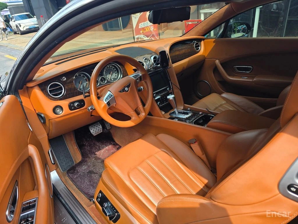 Bentley Continental gt 4.0* V8* , снимка 7 - Автомобили и джипове - 54998848