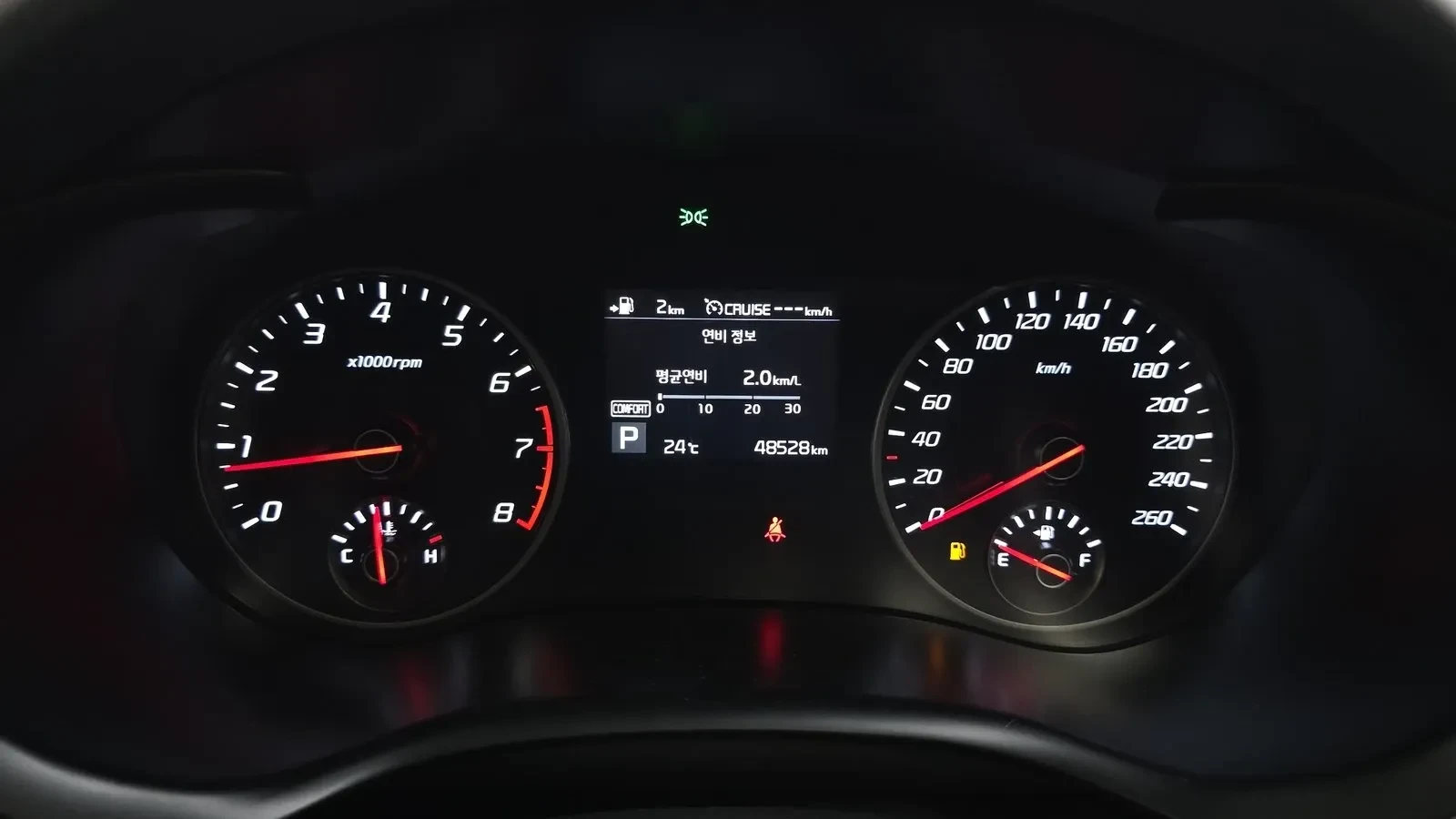 Kia Stinger 2.0* ЛЮК* KEYLESS* ПОДГРЕВ ВОЛАН* , снимка 17 - Автомобили и джипове - 55370570