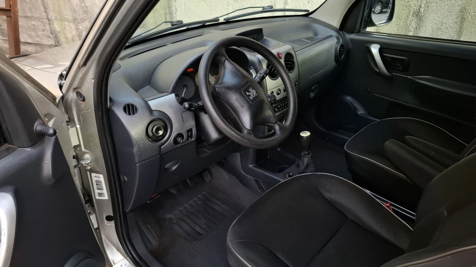 Peugeot Partner 1.6 hdi, снимка 7 - Автомобили и джипове - 55381805