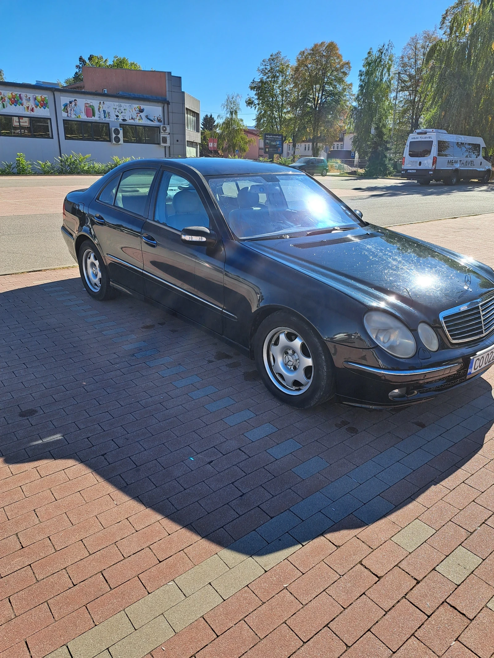 Mercedes-Benz E 280, снимка 3 - Автомобили и джипове - 56345108