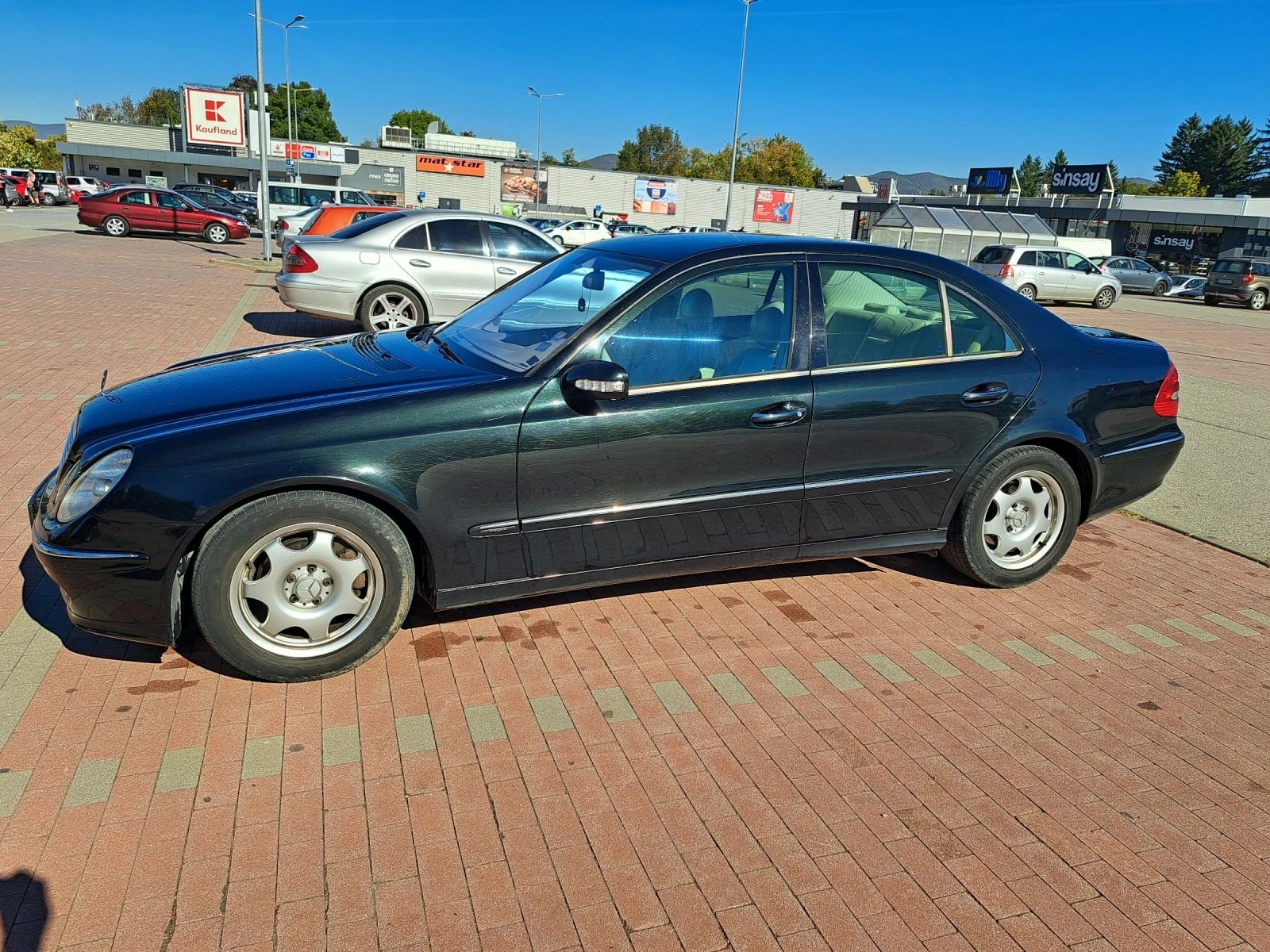 Mercedes-Benz E 280, снимка 8 - Автомобили и джипове - 56345108
