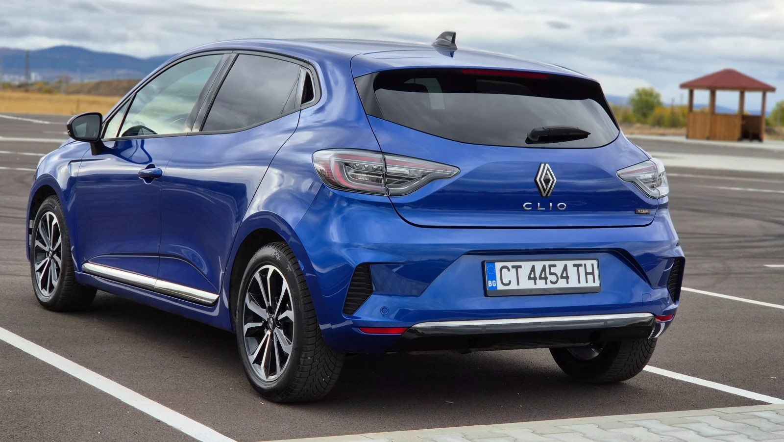 Renault Clio E-Tech Hybrid Keyless-go Ambient, снимка 7 - Автомобили и джипове - 56742487