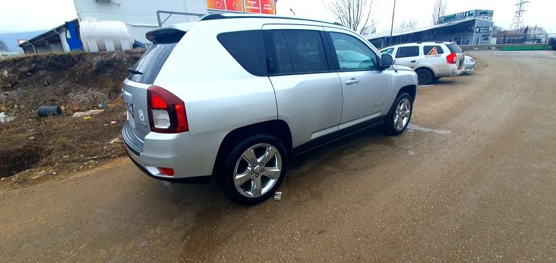 Jeep Compass, снимка 10 - Автомобили и джипове - 48969226