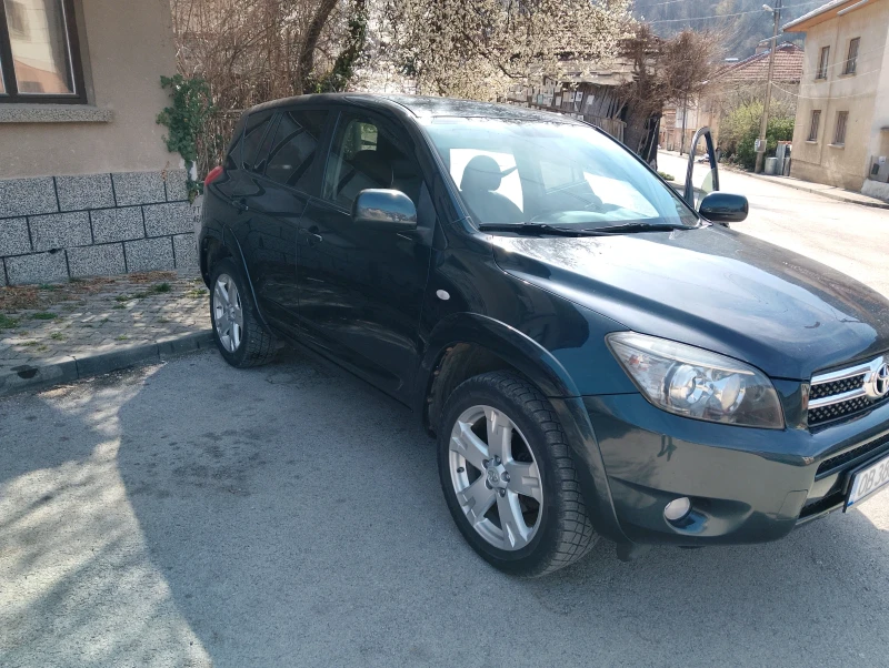 Toyota Rav4, снимка 7 - Автомобили и джипове - 49594265