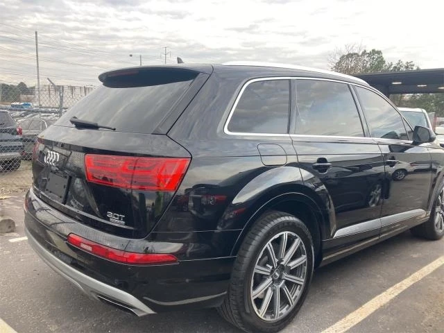 Audi Q7 Matrix* 360* 7места* обдух* Digital* Bose - изображение 4