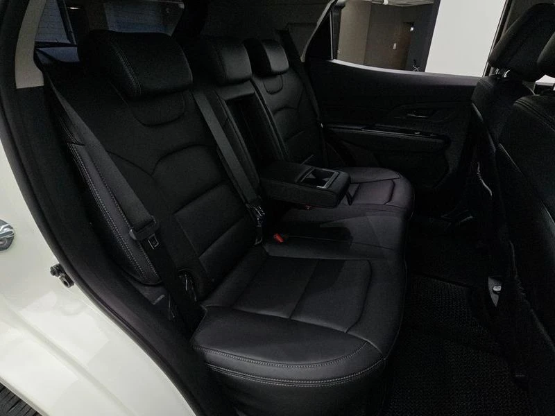 SsangYong Korando 1.5 175950 Automatic, снимка 13 - Автомобили и джипове - 55750070