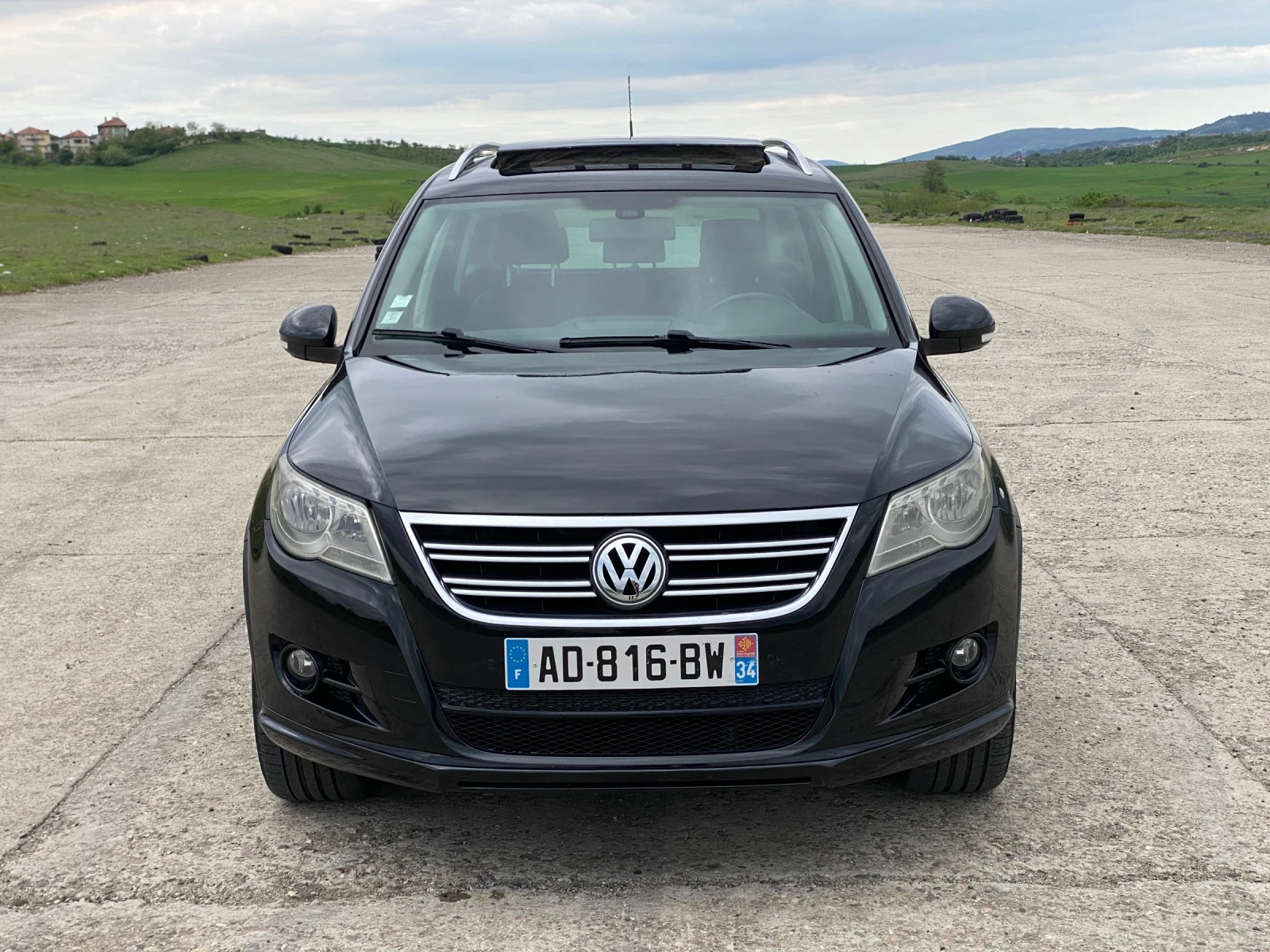 VW Tiguan R Line* 4x4* Avtomatik - изображение 3