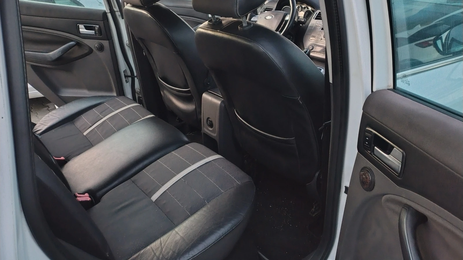 Ford Kuga  - изображение 7