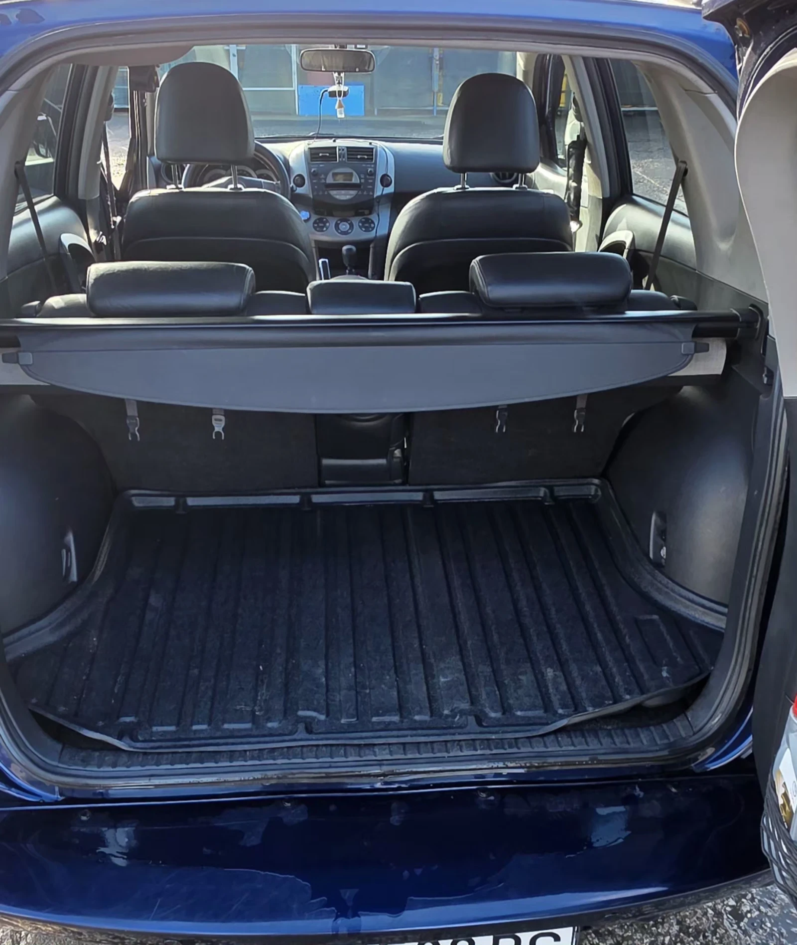 Toyota Rav4 2.2 D4D 136�.�. 4�4 ����, 6 ��. ����������� | Mobile.bg � ����������� 12