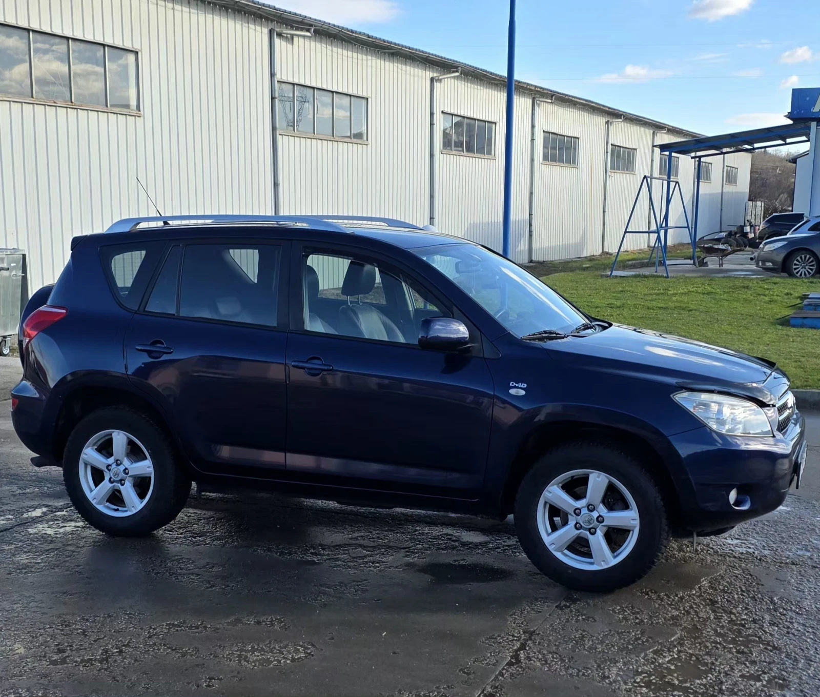Toyota Rav4 2.2 D4D 136�.�. 4�4 ����, 6 ��. ����������� | Mobile.bg � ����������� 4