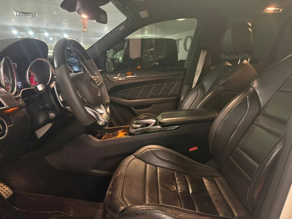 Mercedes-Benz GLE 63 S AMG, снимка 8 - Автомобили и джипове - 53810253