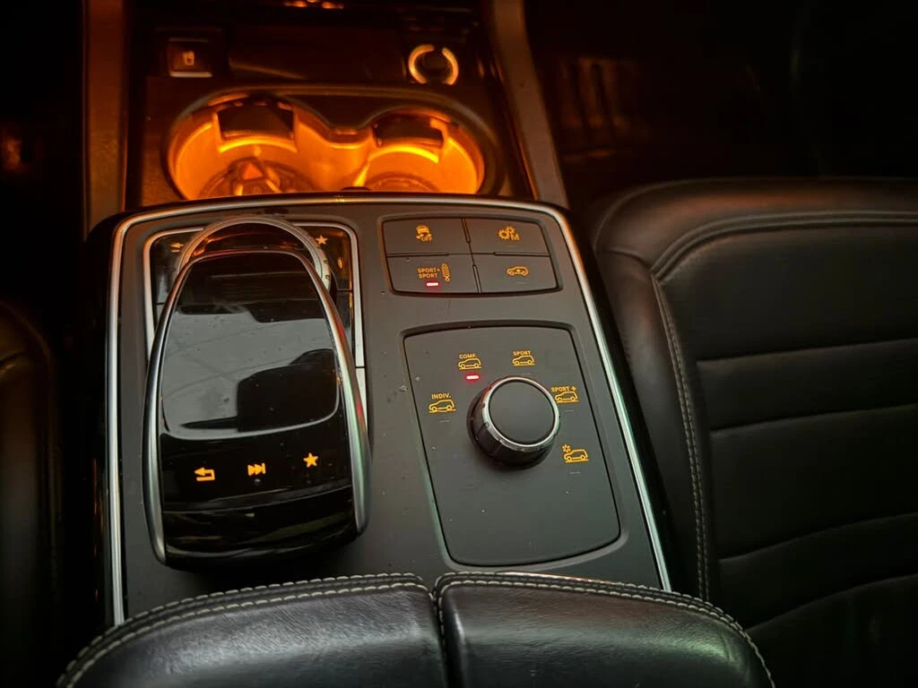 Mercedes-Benz GLE 63 S AMG, снимка 10 - Автомобили и джипове - 53810253