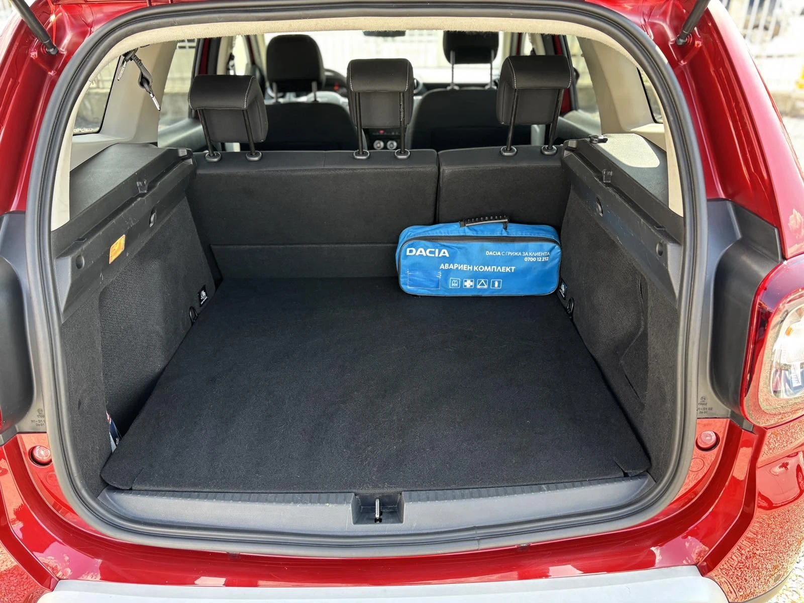 Dacia Duster RED LINE 4x4 1.3 TCE 150 к.с., снимка 13 - Автомобили и джипове - 53989618