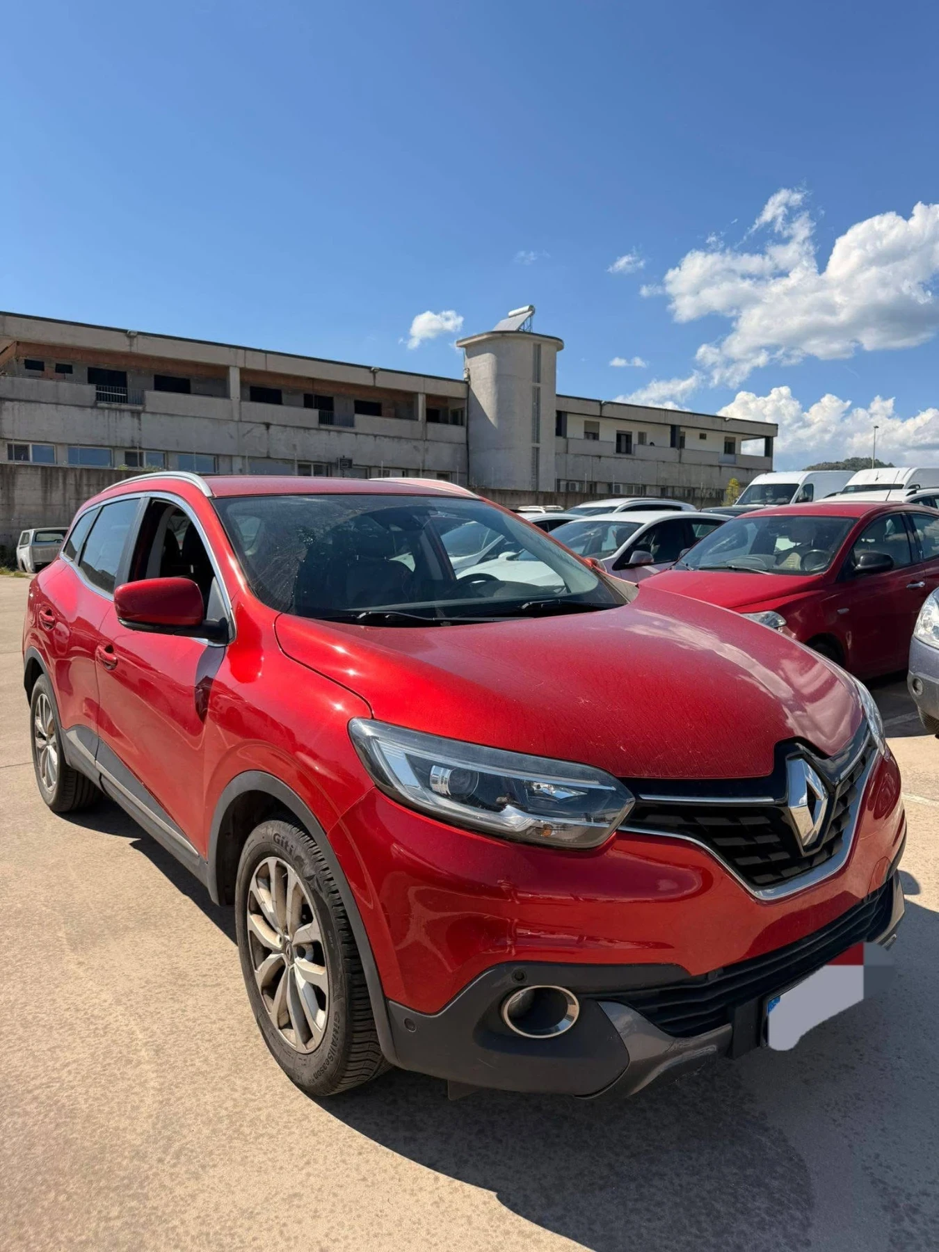 Renault Kadjar 1.5DCI автомат, снимка 2 - Автомобили и джипове - 54556494