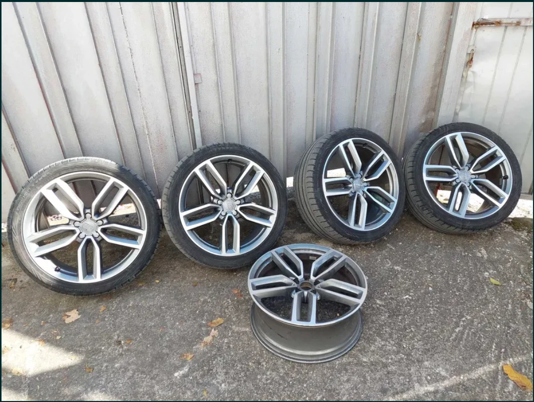 Audi SQ5, снимка 12 - Автомобили и джипове - 55876857