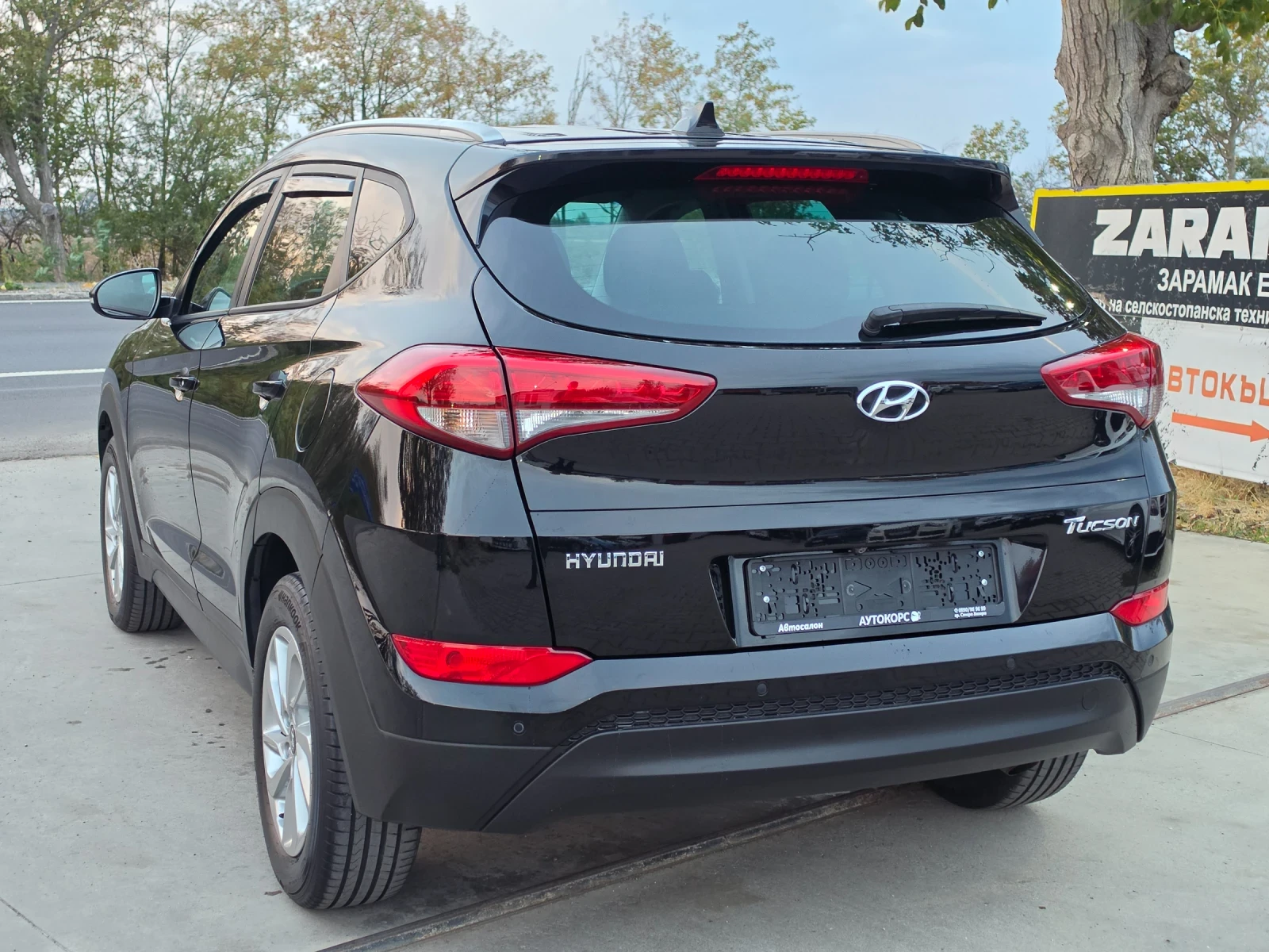 Hyundai Tucson 1.7CRDI* Navi* Camera, снимка 7 - Автомобили и джипове - 56661018