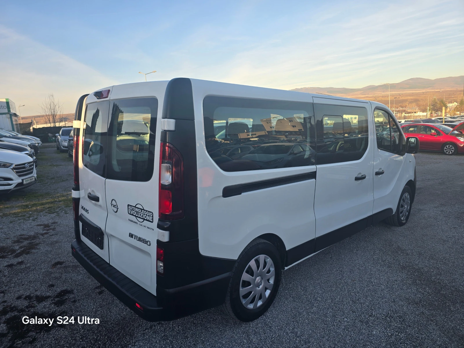 Opel Vivaro 1.6CDTI-125K.C-8+ 1M.-NAVI-CAMERA - изображение 5