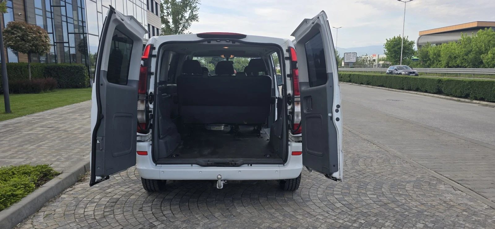 Mercedes-Benz Vito 3.0 TDI 204 204К.С. - изображение 7