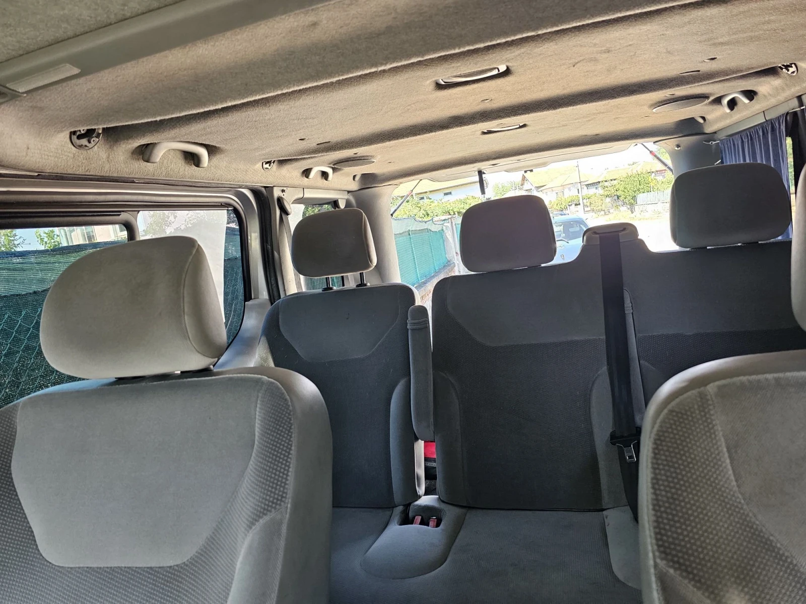 Opel Vivaro 1.9 CDI, снимка 9 - Бусове и автобуси - 56151764