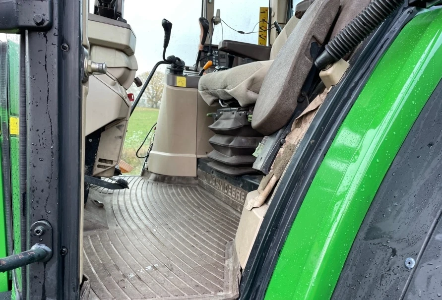 Трактор John Deere 6910 S, снимка 11 - Селскостопанска техника - 55932377