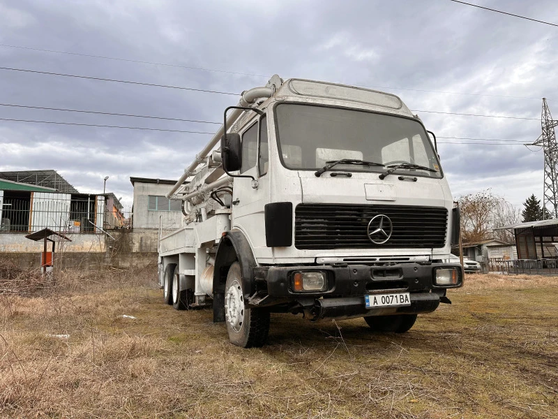 Бетон помпа Mercedes-Benz 2422, снимка 1 - Индустриална техника - 47860988