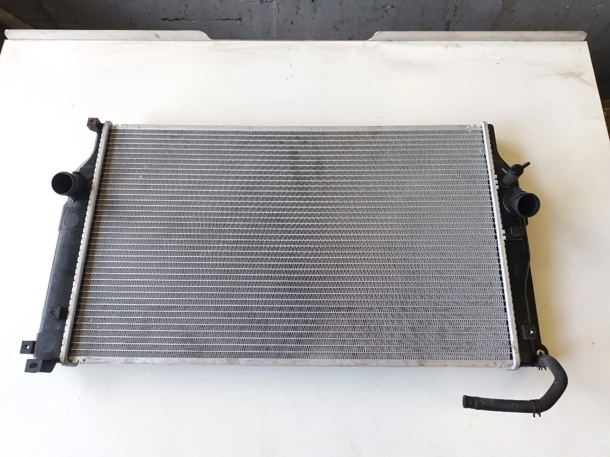 радиатор воден Тойота Рав 4 2.2 д кат бл