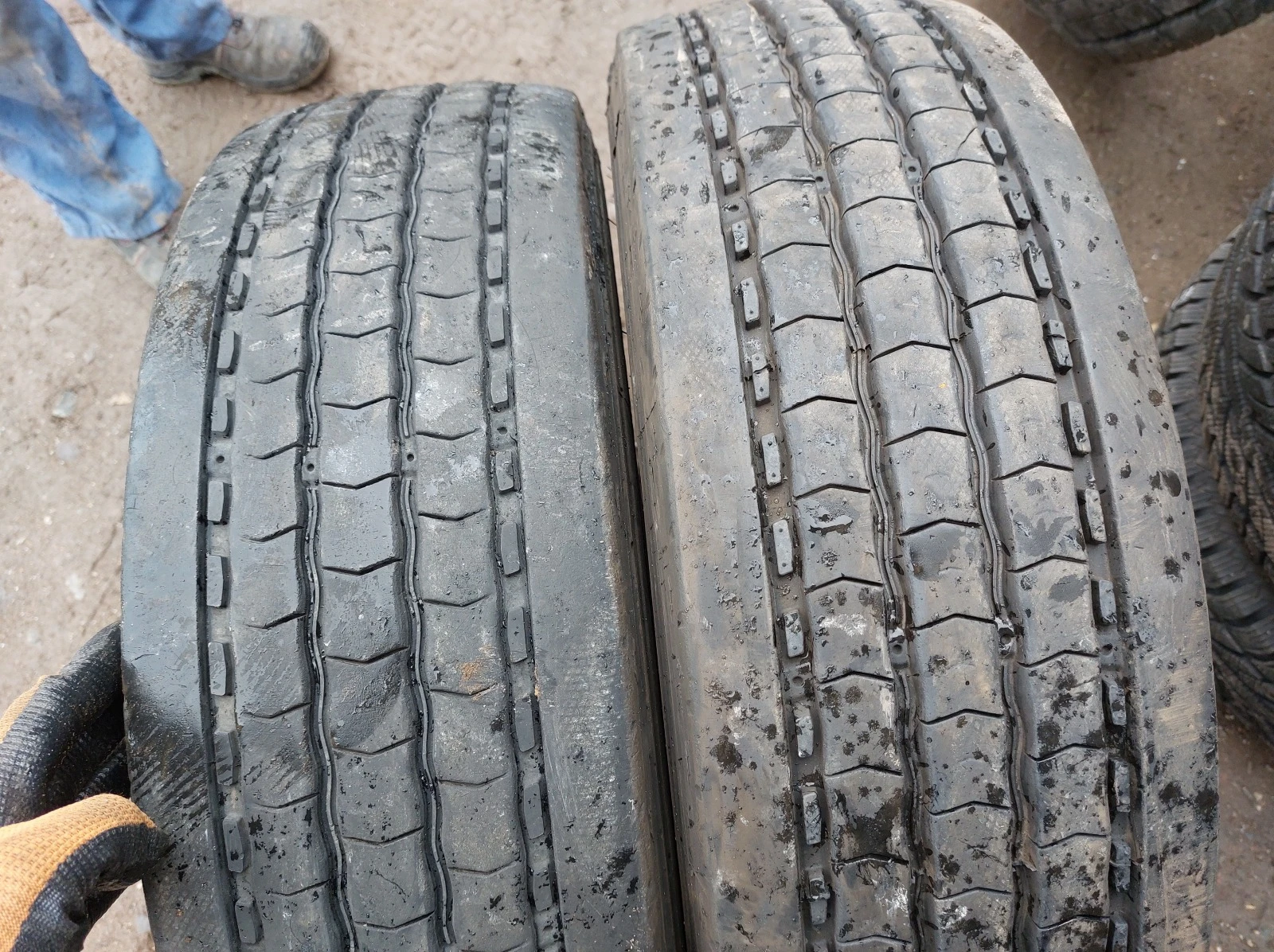 ���� 215/75R17.5 | Mobile.bg � ����������� 2