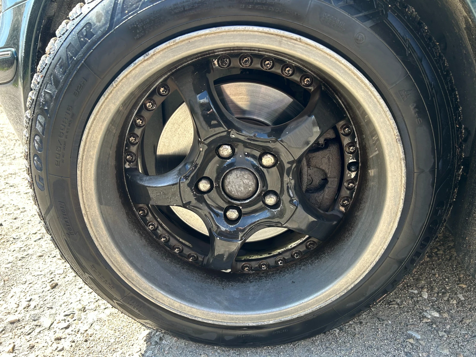 Гуми с джанти Goodyear 205/60R16