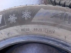 Гуми Зимни 215/65R17, снимка 7 - Гуми и джанти - 48014447