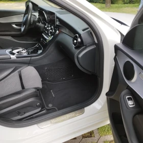 Mercedes-Benz C 220 W205/AMG/4matic/9G/Keyless /Panorama/79000km/Full - 49000 лв. - 20692514 10