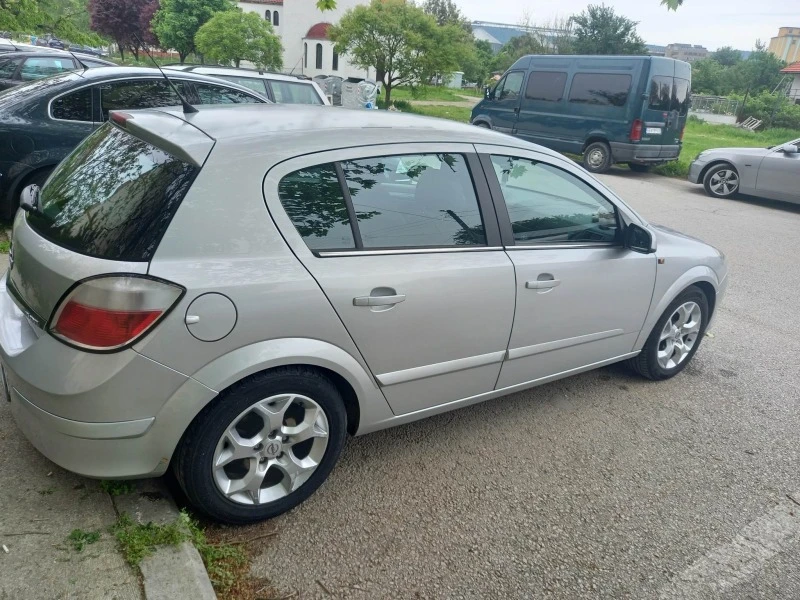 Opel Astra 1.7TDCI,101к.с., снимка 4 - Автомобили и джипове - 47142258