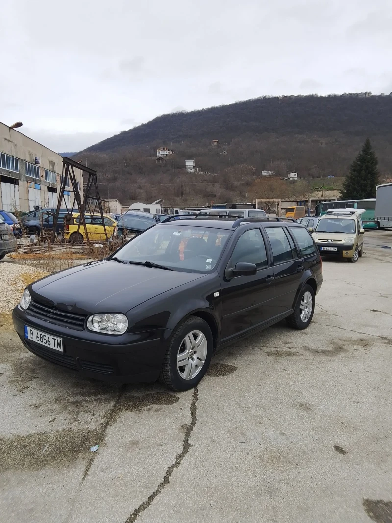 VW Golf, снимка 1 - Автомобили и джипове - 43215821