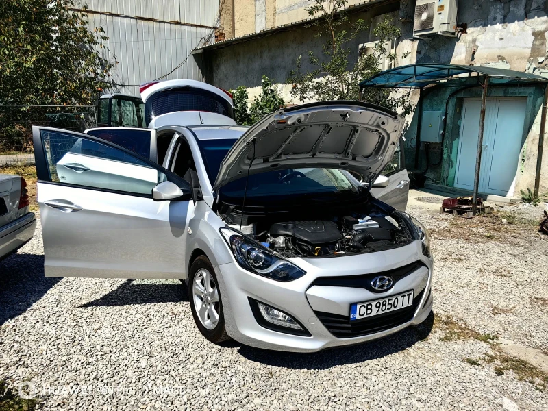 Hyundai I30 1.6, снимка 13 - Автомобили и джипове - 47230391