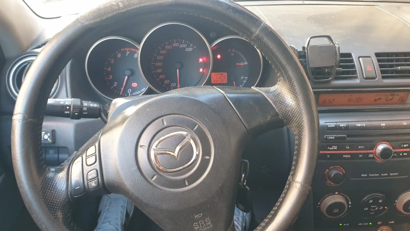 Mazda 3, снимка 6 - Автомобили и джипове - 47668808